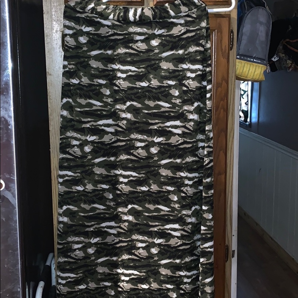 Camo print skirt